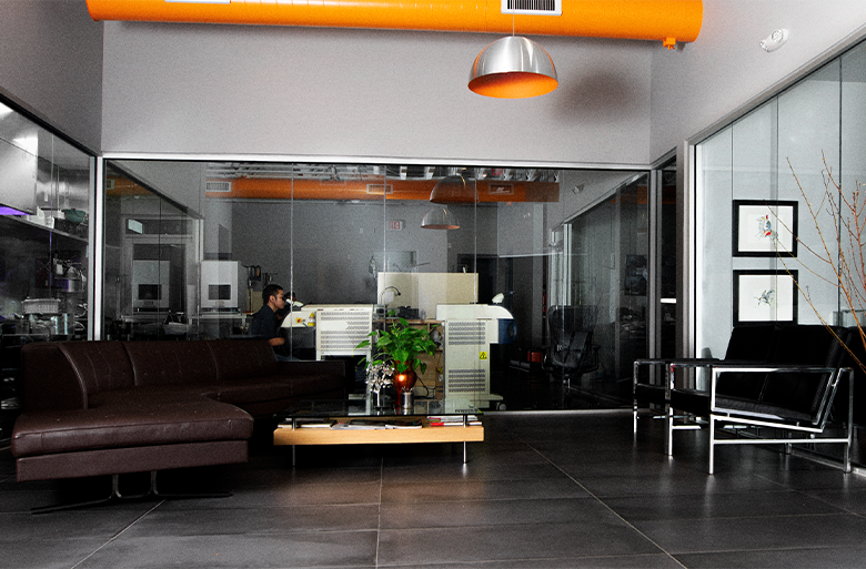 furniturestore-about-pic2